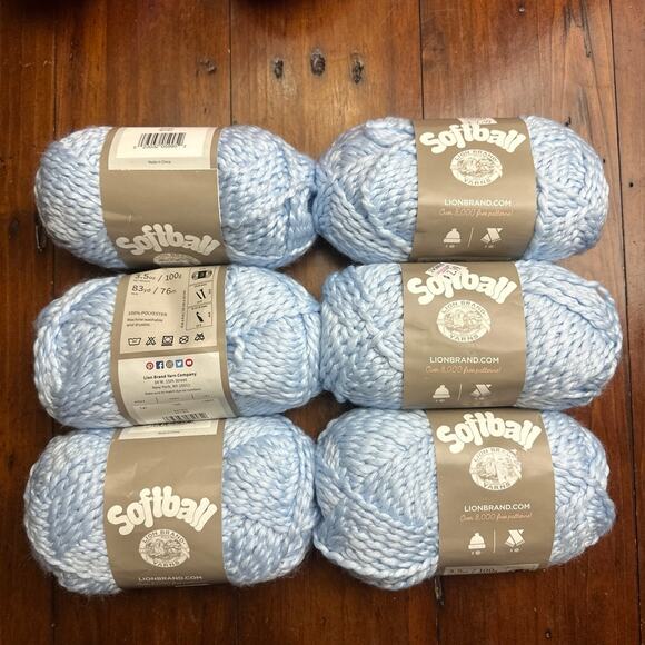 6 SKEINS OF LION BRAND SOFTBALL‎ YARN NITRO - Picture 1 of 5